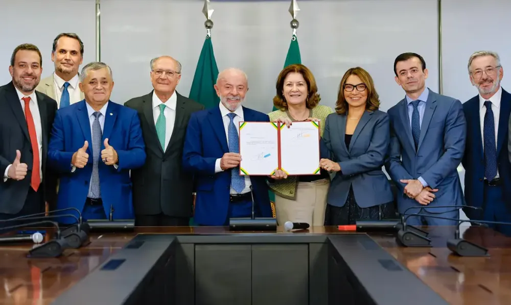 Governo zera imposto federal para compras internacionais de até US$ 50