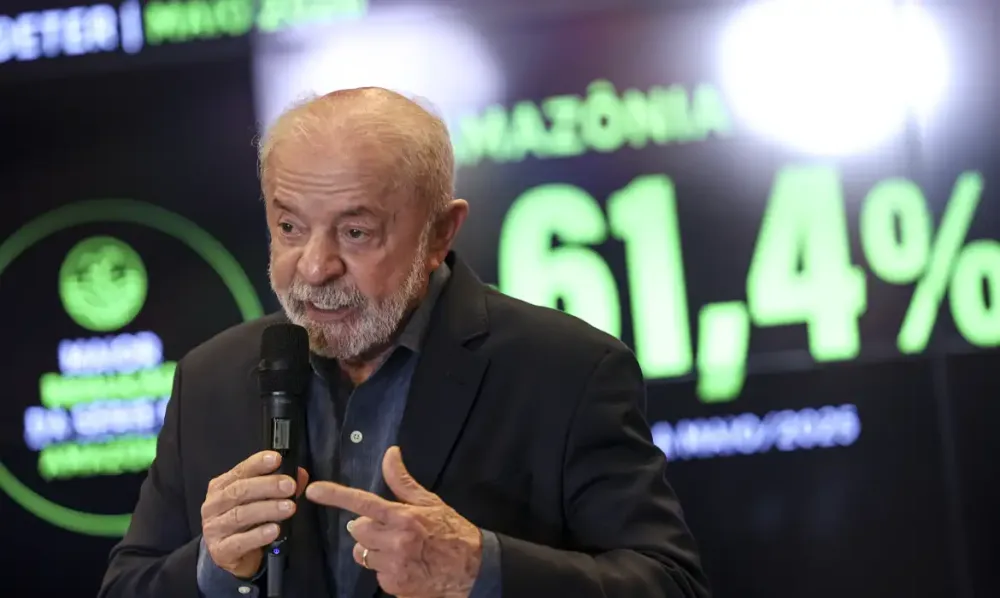 Lula sanciona novo marco legal do transporte público coletivo
