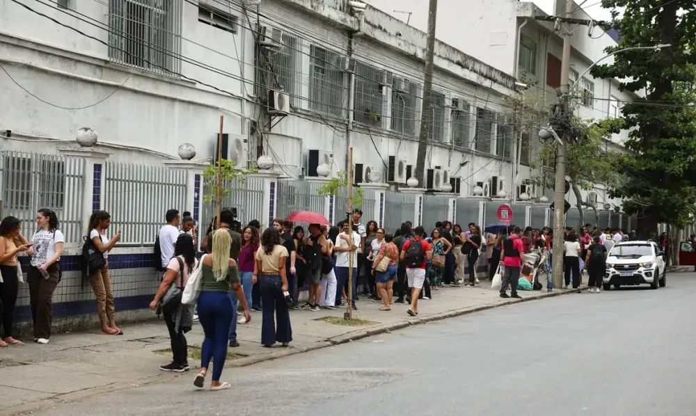 Prazo para pagar inscrição do Enem termina hoje