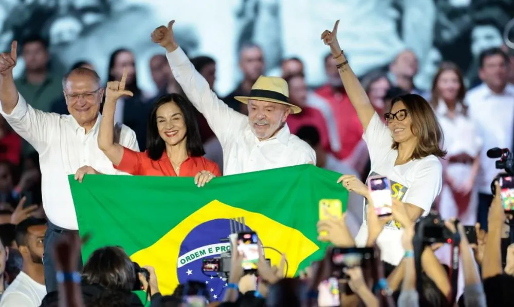 PT oficializa chapa Lula-Alckmin à reeleição presidencial