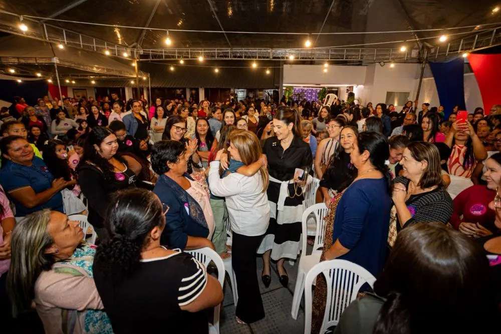 Movimento “Elas com Rute” reúne multidão para discutir pautas em defesa dos direitos das mulheres 