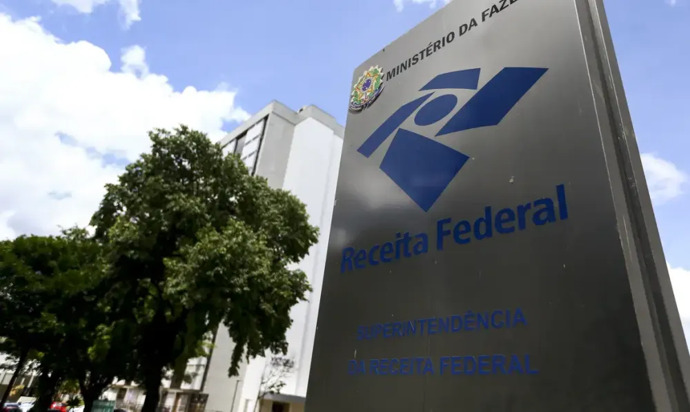 Receita libera consulta ao quarto lote de restituição do IR 2026