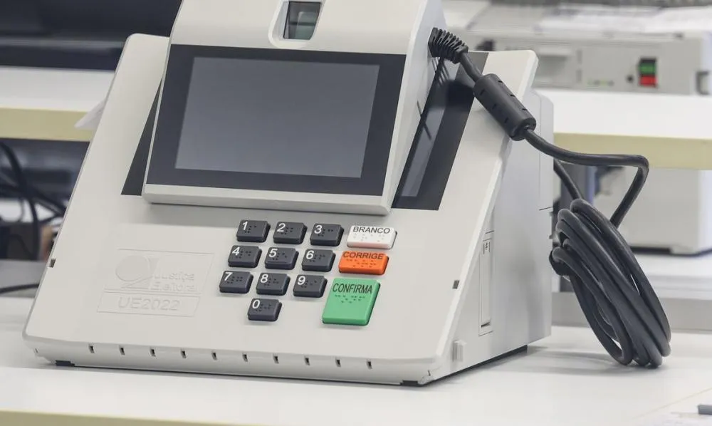 TSE inicia nova etapa de testes de segurança das urnas
